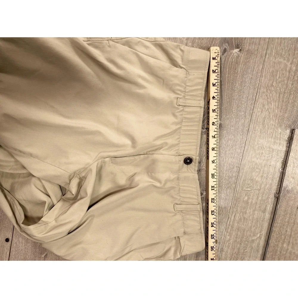 Under Armour Pants Mens 34x32 Khaki Golf Chino Stretch Performance Flat Front‎